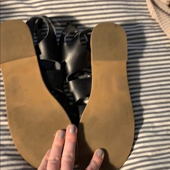 Old Navy Sandals - Picture 5 of 5